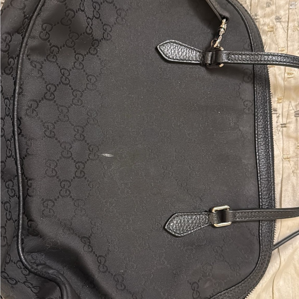 Pre-loved Gucci handbag